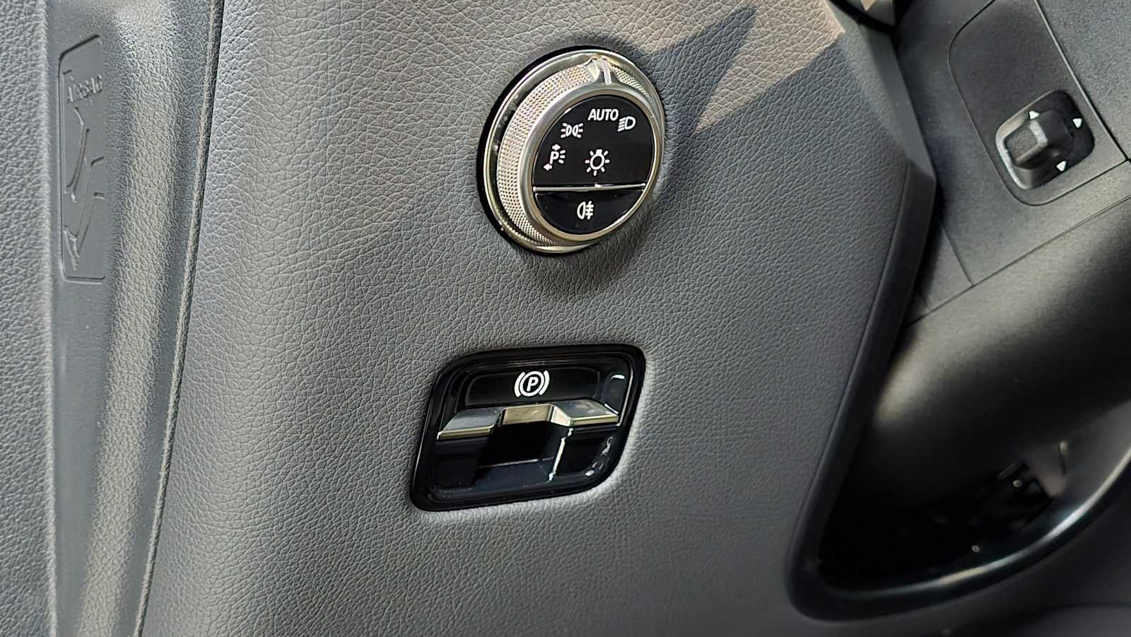 2025 Mercedes-Benz GLC GLC 350e