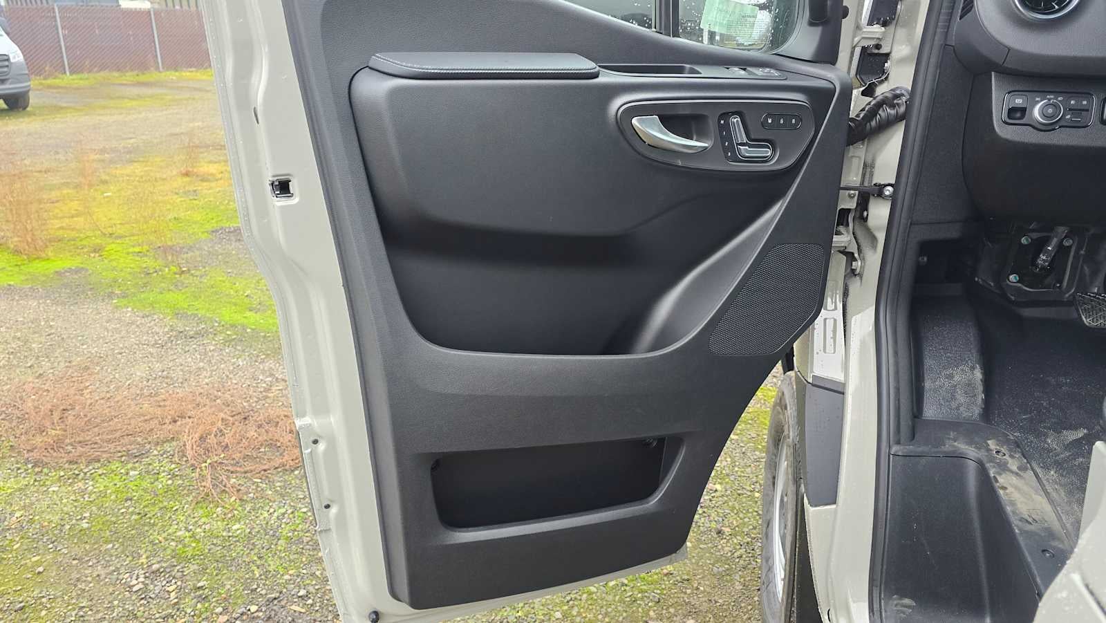 2026 Mercedes-Benz Sprinter 2500 Standard Roof I4 Diesel HO 144" AWD