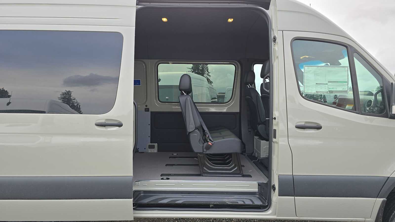 2026 Mercedes-Benz Sprinter 2500 Standard Roof I4 Diesel HO 144" AWD