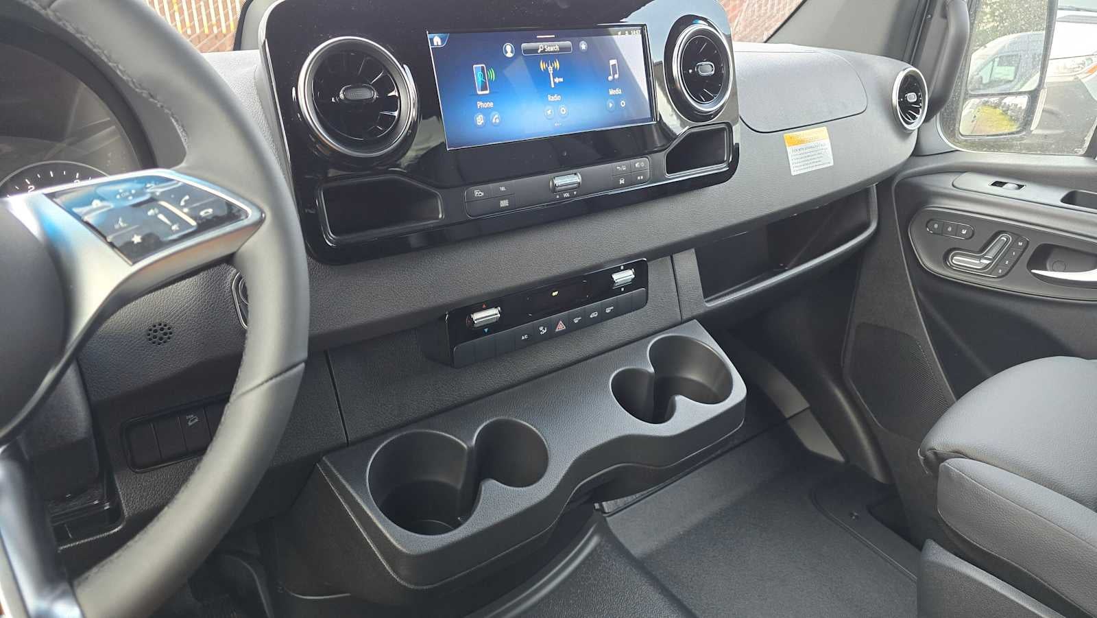 2026 Mercedes-Benz Sprinter 2500 Standard Roof I4 Diesel HO 144" AWD