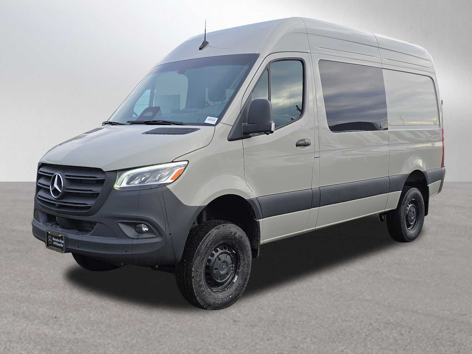 2026 Mercedes-Benz Sprinter 2500 Standard Roof I4 Diesel HO 144" AWD