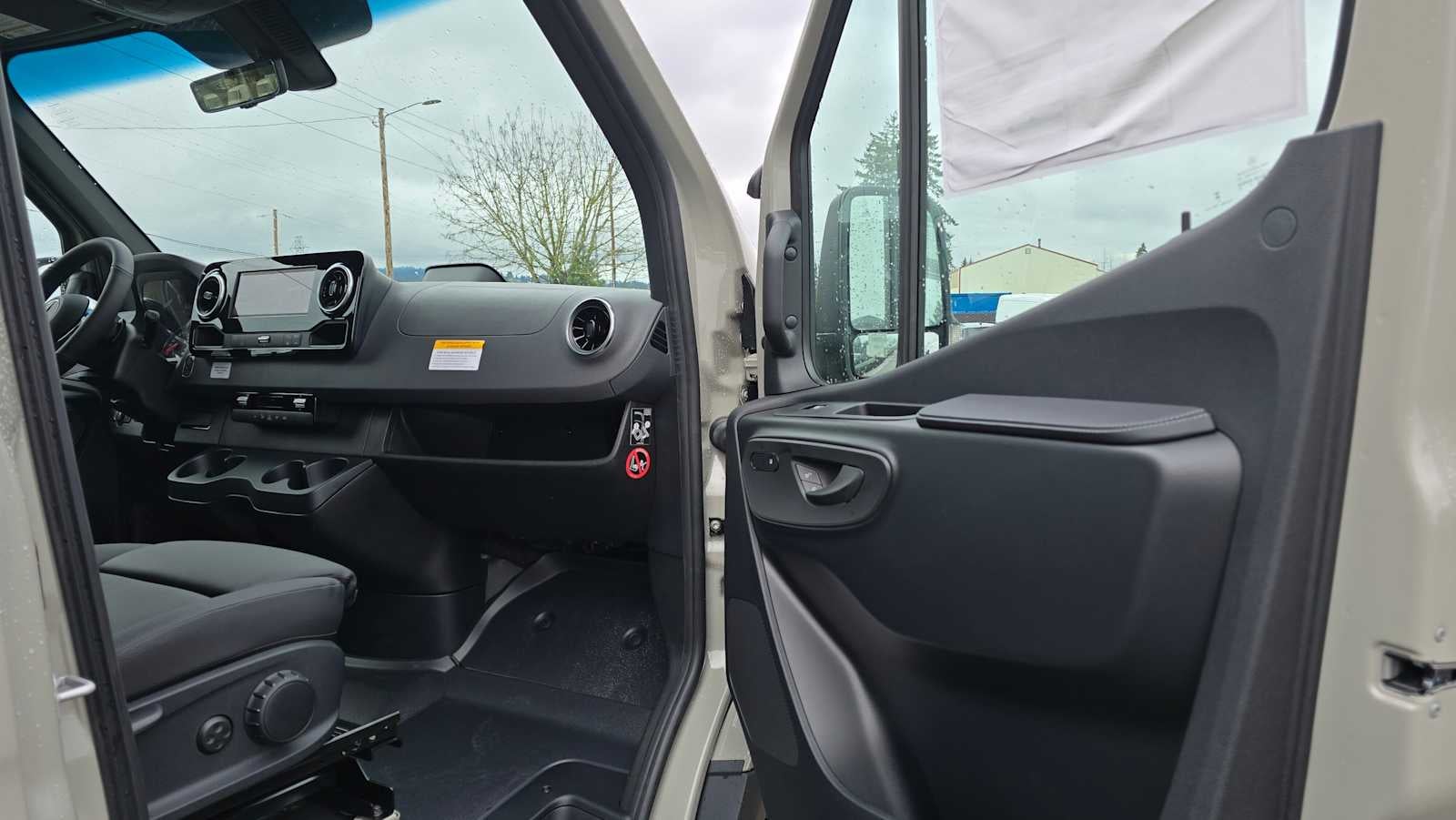 2026 Mercedes-Benz Sprinter 2500 Standard Roof I4 Diesel HO 144" AWD