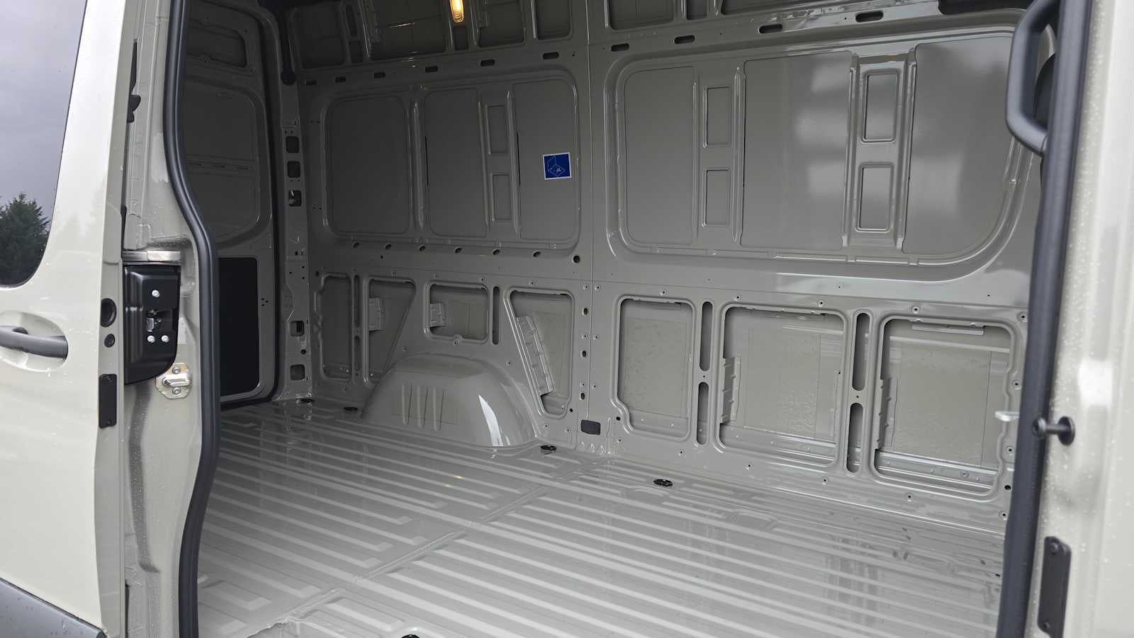 2026 Mercedes-Benz Sprinter 2500 Standard Roof I4 Diesel HO 144" AWD