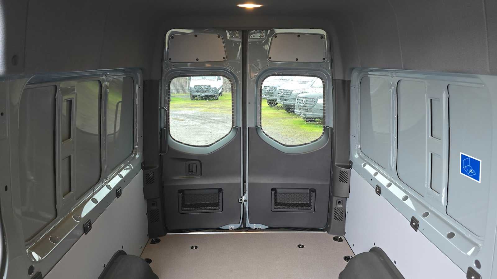 2026 Mercedes-Benz Sprinter 2500 Standard Roof I4 Diesel HO 144" AWD