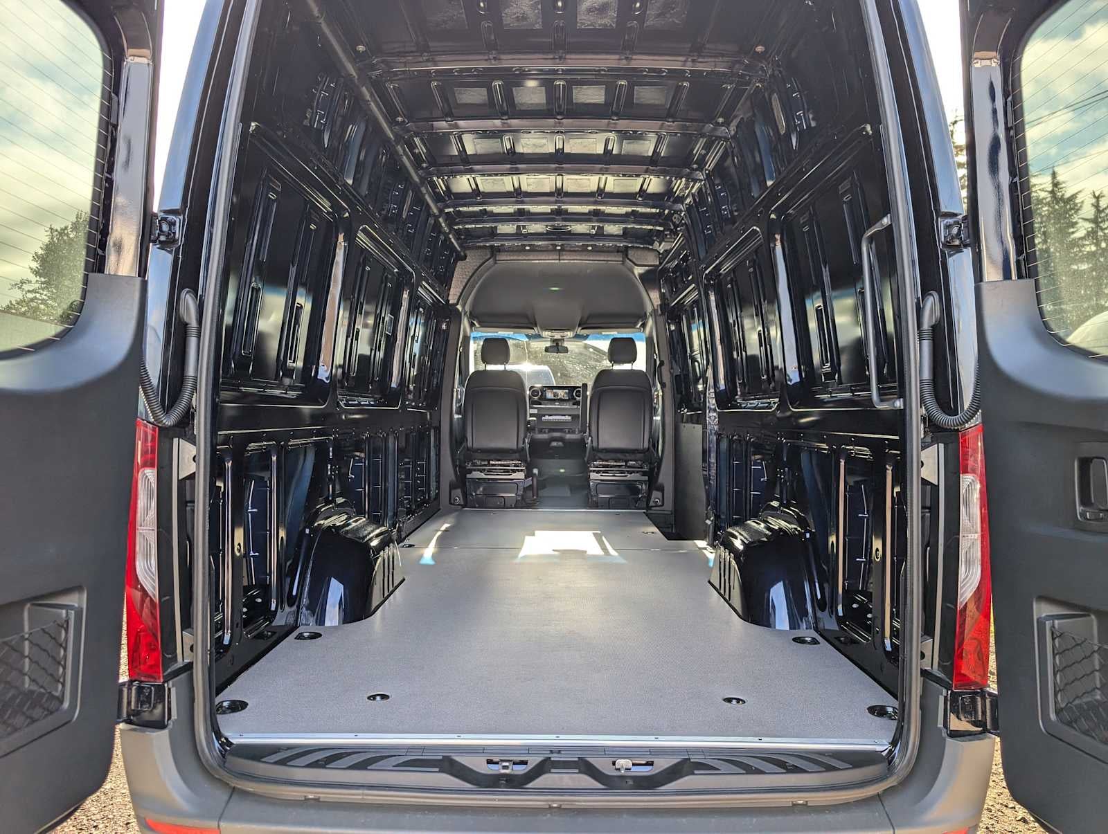 2025 Mercedes-Benz Sprinter 2500 High Roof I4 Diesel HO 170" AWD