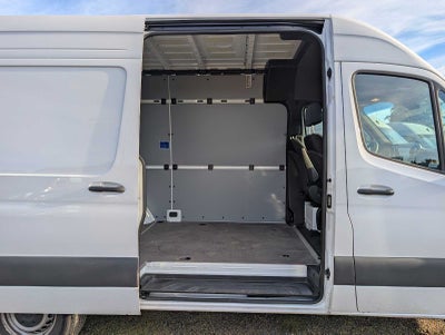 2025 Mercedes-Benz Sprinter 2500 Standard Roof I4 Diesel 144" RWD