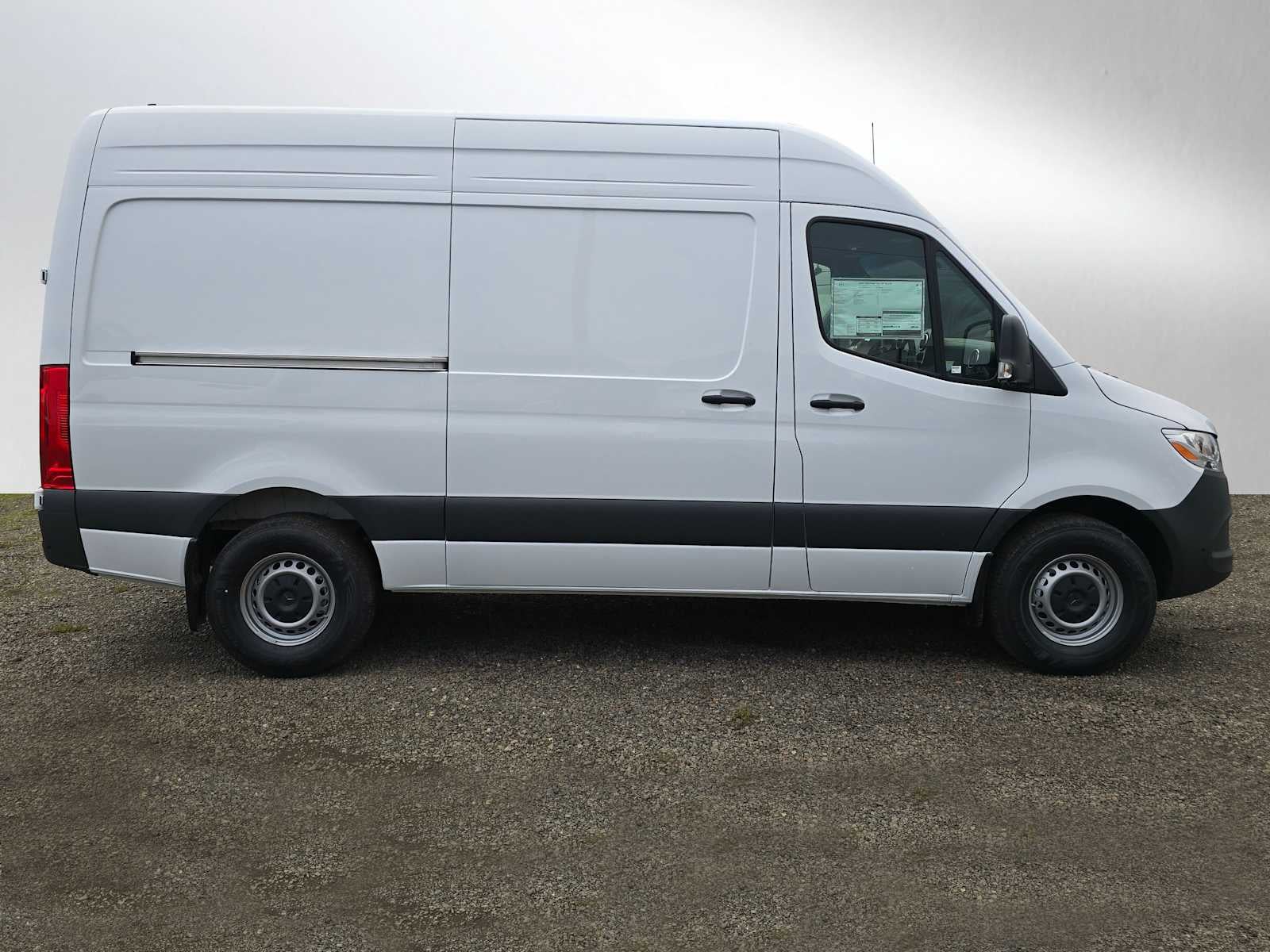 2025 Mercedes-Benz Sprinter 2500 Standard Roof I4 Diesel 144" RWD