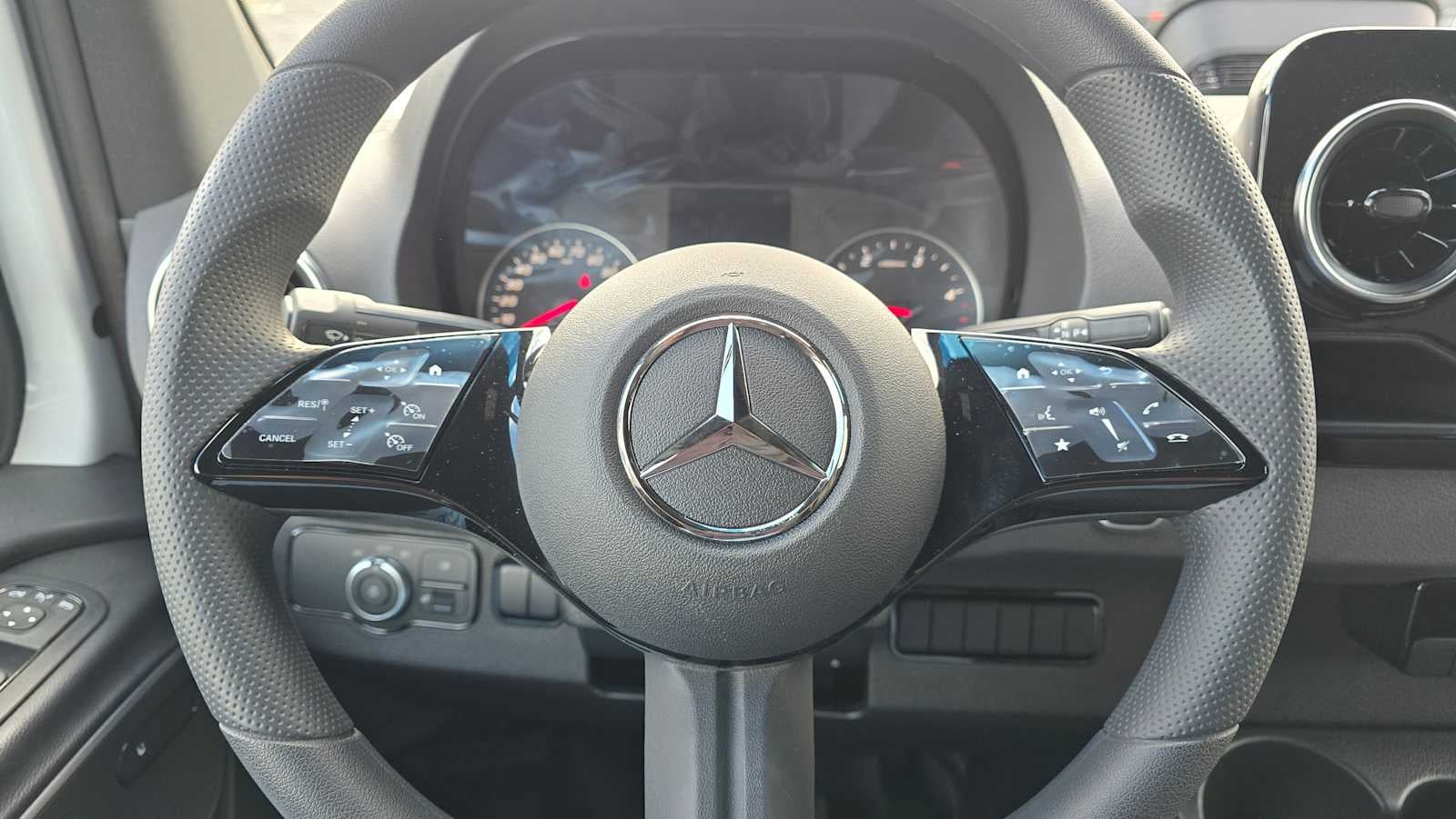 2025 Mercedes-Benz Sprinter 2500 Standard Roof I4 Diesel 144" RWD