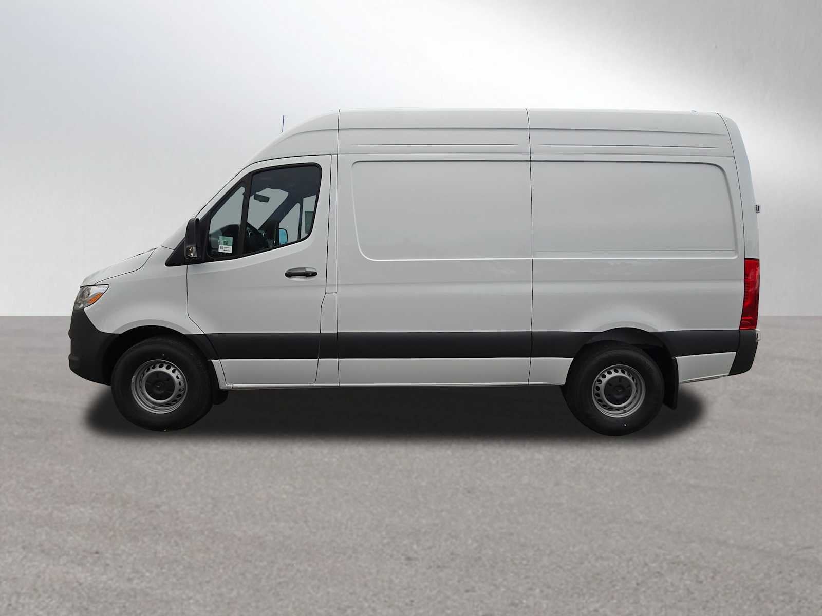2026 Mercedes-Benz Sprinter 2500 Standard Roof I4 Diesel 144" RWD