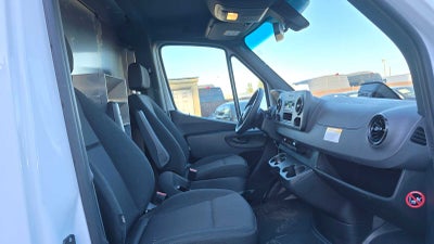 2025 Mercedes-Benz Sprinter 2500 Standard Roof I4 Diesel 144" RWD