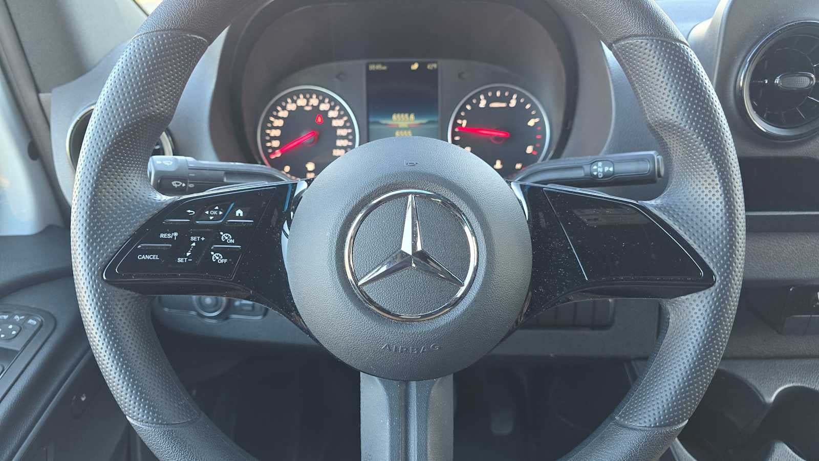 2025 Mercedes-Benz Sprinter 2500 Standard Roof I4 Diesel 144" RWD