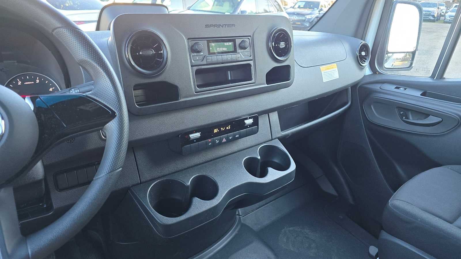 2025 Mercedes-Benz Sprinter 2500 Standard Roof I4 Diesel 144" RWD