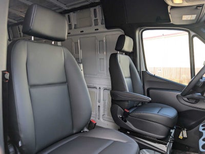 2025 Mercedes-Benz Sprinter 2500 Standard Roof I4 Diesel 144" RWD