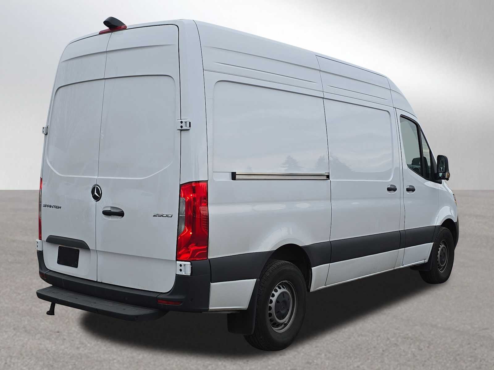 2025 Mercedes-Benz Sprinter 2500 Standard Roof I4 Diesel 144" RWD