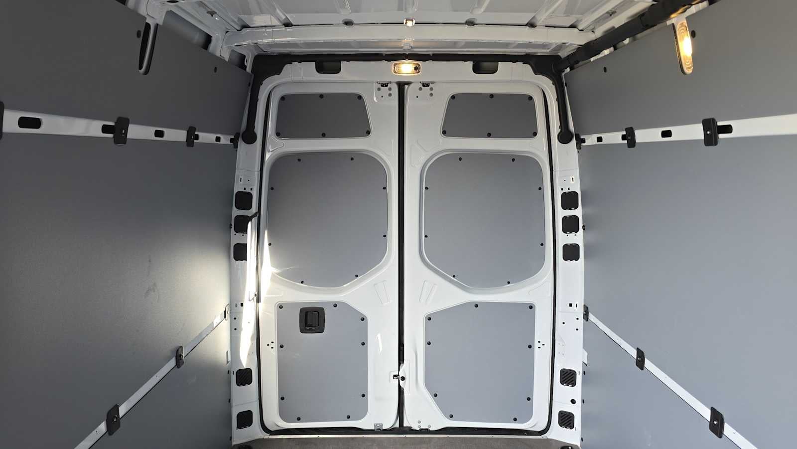 2025 Mercedes-Benz Sprinter 2500 Standard Roof I4 Diesel 144" RWD