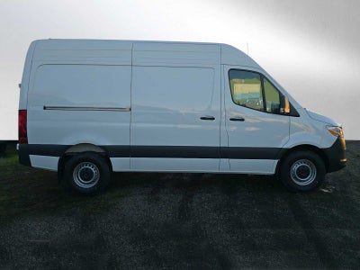 2026 Mercedes-Benz Sprinter 2500 Standard Roof I4 Diesel 144" RWD