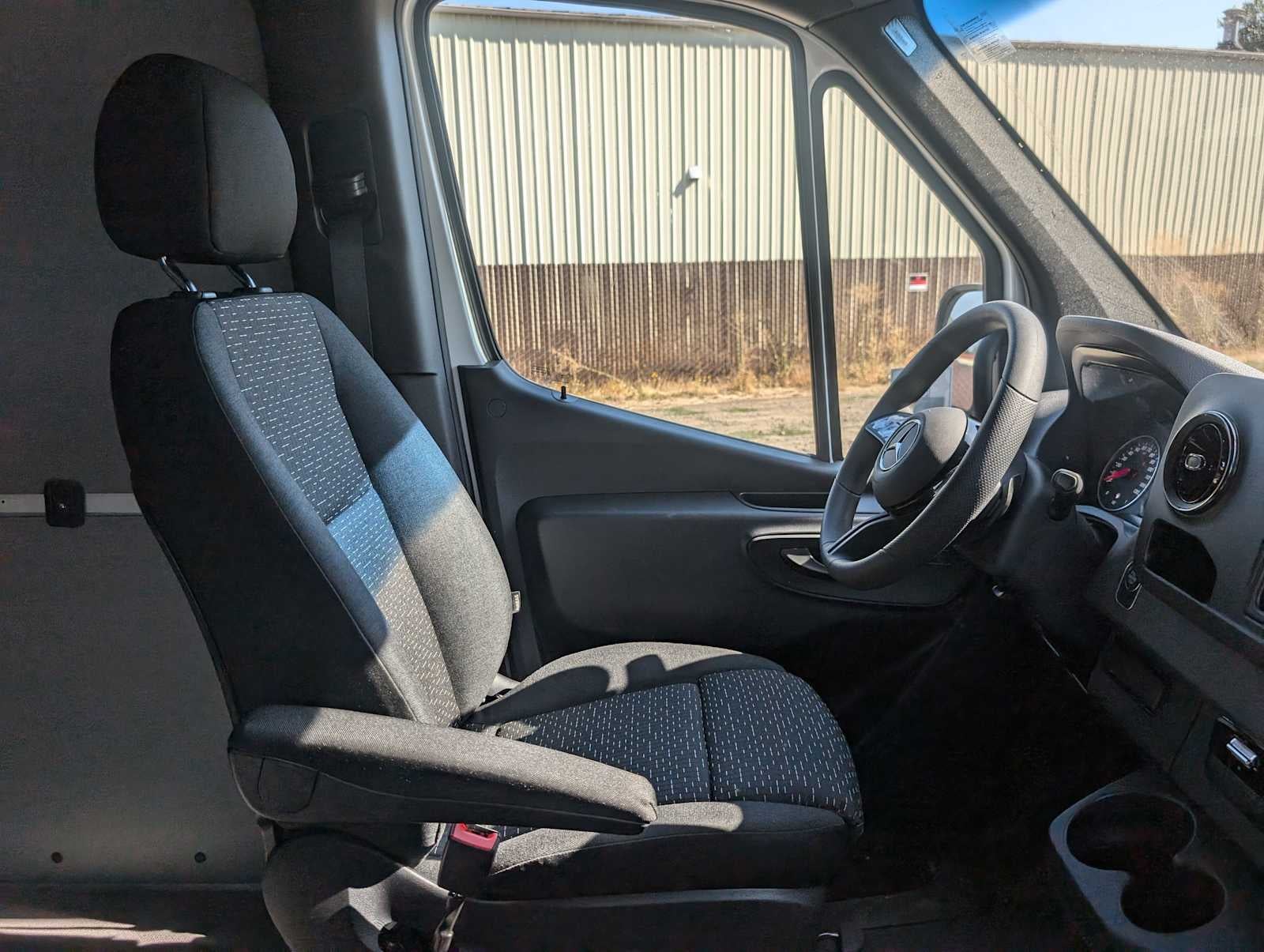 2025 Mercedes-Benz Sprinter 2500 Standard Roof I4 Diesel 144" RWD