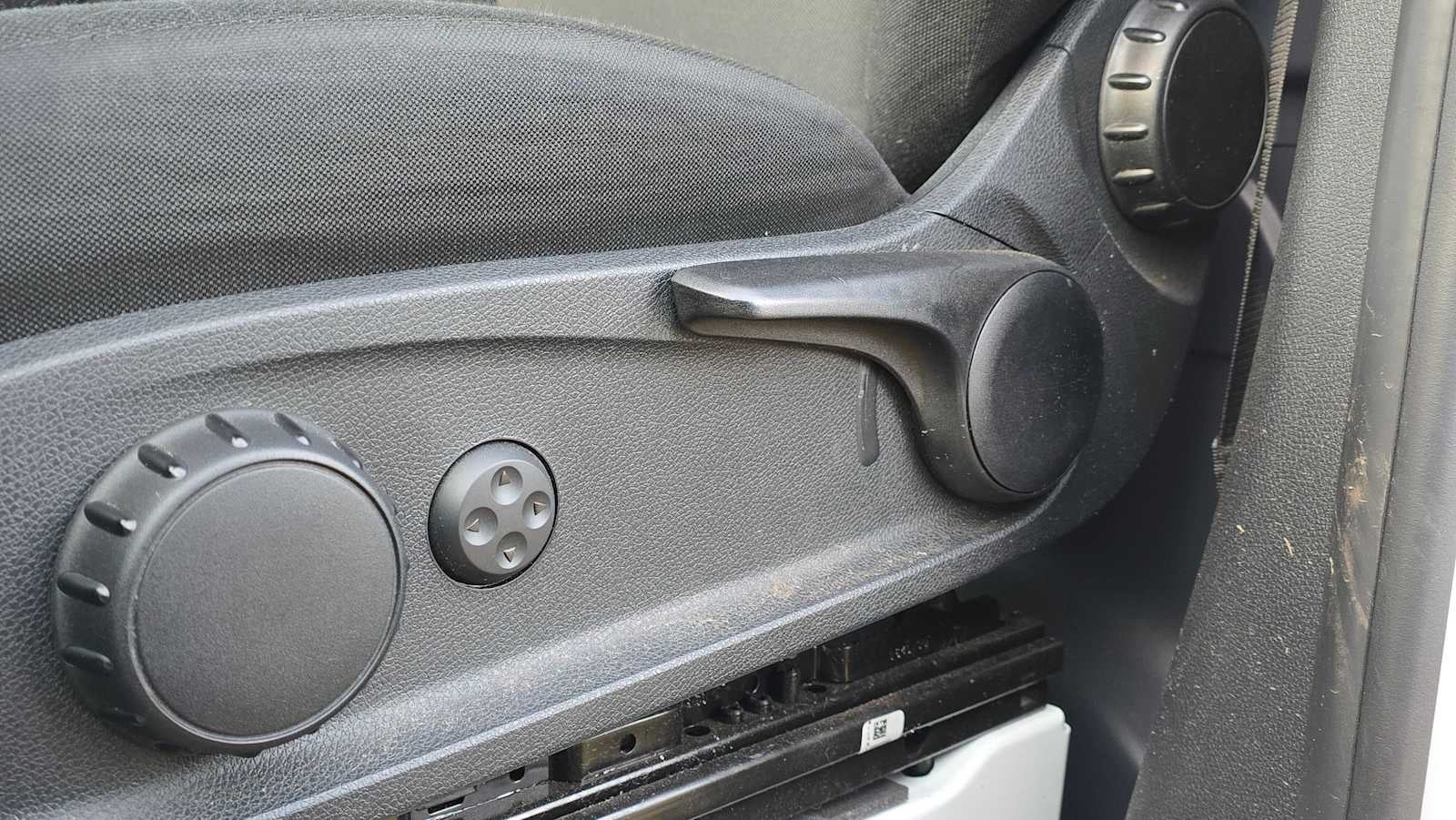 2025 Mercedes-Benz Sprinter 2500 Standard Roof I4 Diesel 144" RWD