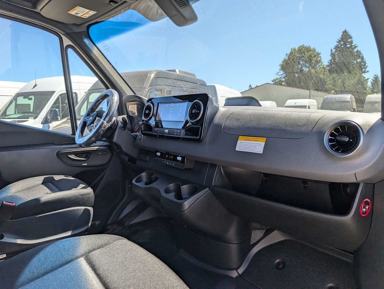 2025 Mercedes-Benz Sprinter 2500 Standard Roof I4 Diesel 144" RWD