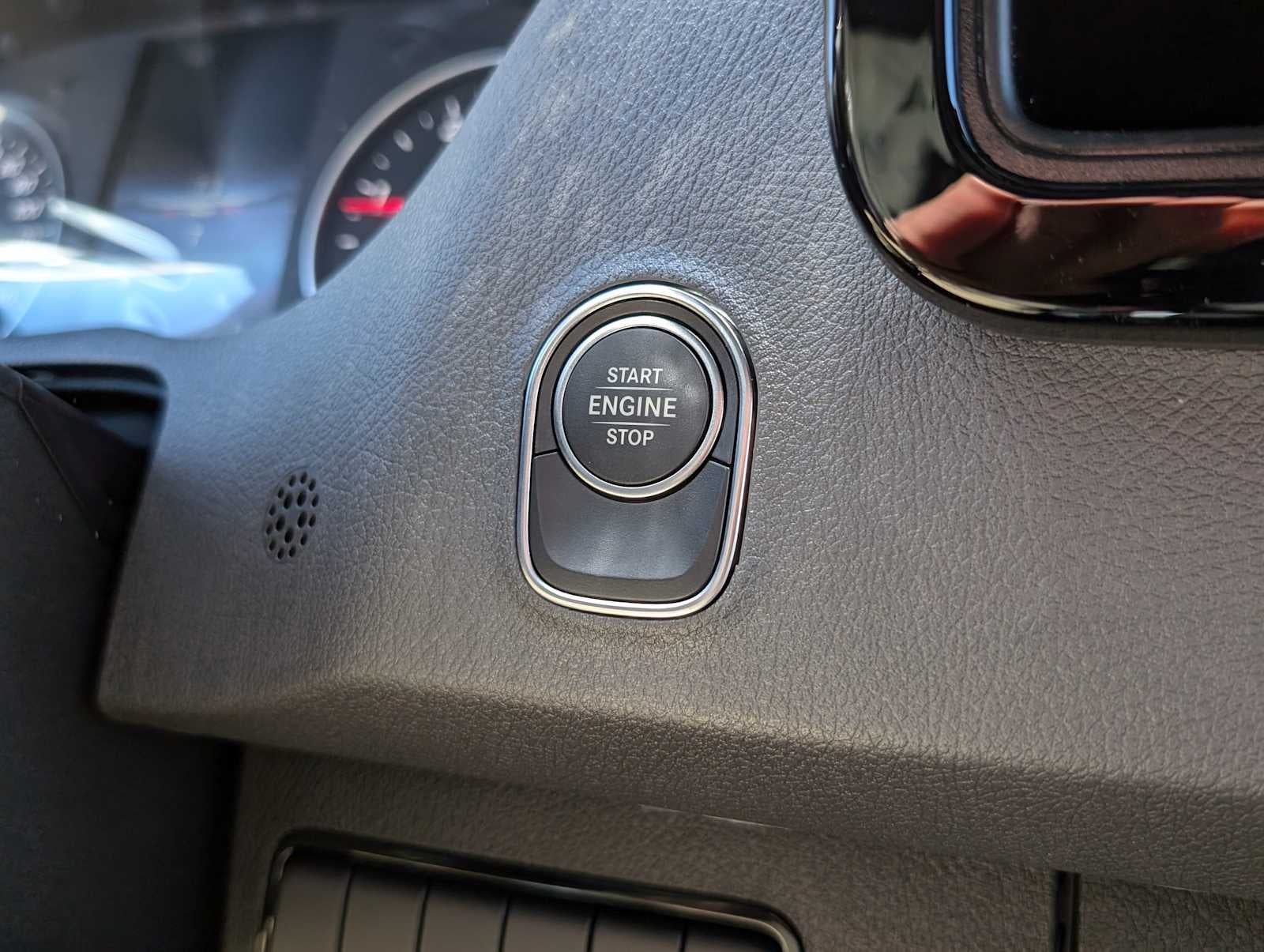 2025 Mercedes-Benz Sprinter 2500 Standard Roof I4 Diesel 144" RWD