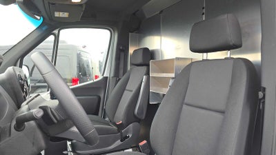 2025 Mercedes-Benz Sprinter 2500 Standard Roof I4 Diesel 144" RWD