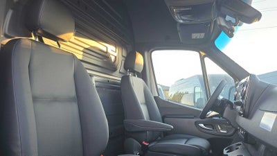 2026 Mercedes-Benz Sprinter 2500 Standard Roof I4 Diesel 144" RWD