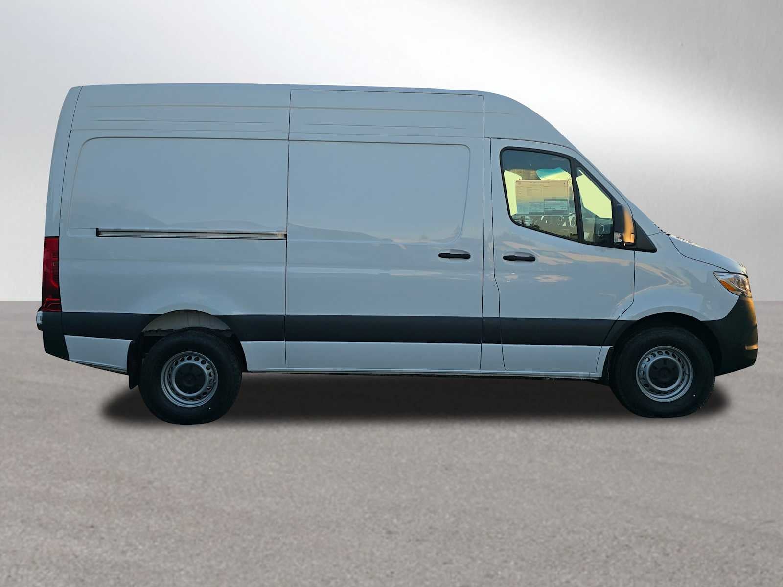 2026 Mercedes-Benz Sprinter 2500 Standard Roof I4 Diesel 144" RWD