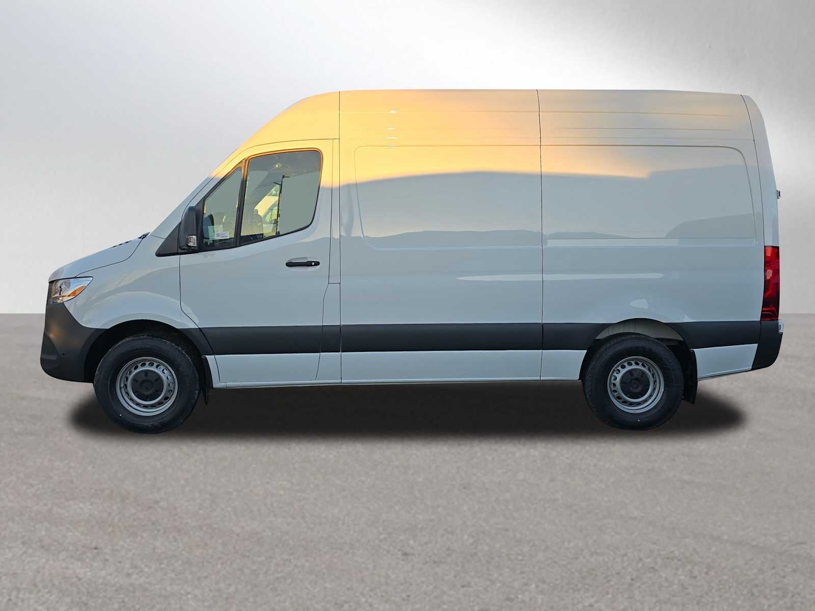 2026 Mercedes-Benz Sprinter 2500 Standard Roof I4 Diesel 144" RWD