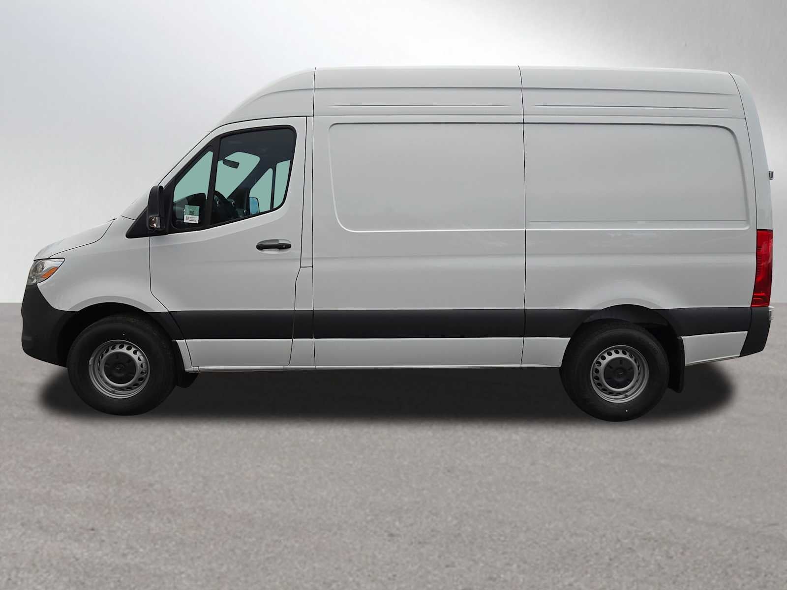 2026 Mercedes-Benz Sprinter 2500 Standard Roof I4 Diesel 144" RWD