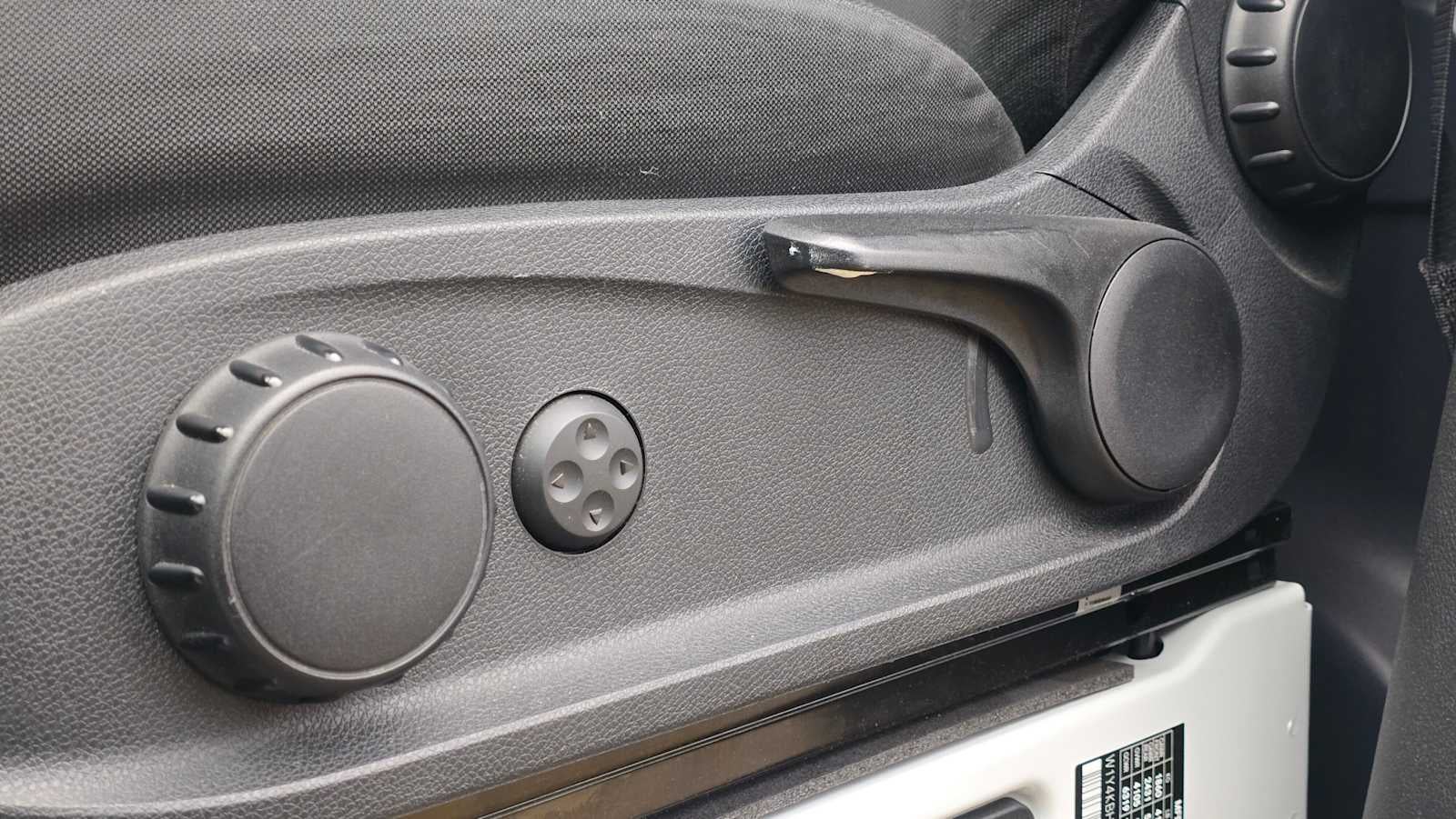 2025 Mercedes-Benz Sprinter 2500 Standard Roof I4 Diesel 144" RWD