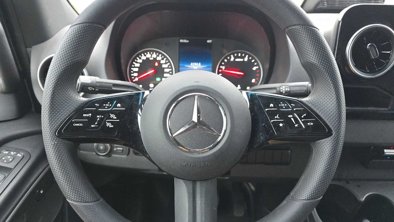 2025 Mercedes-Benz Sprinter 2500 Standard Roof I4 Diesel 144" RWD