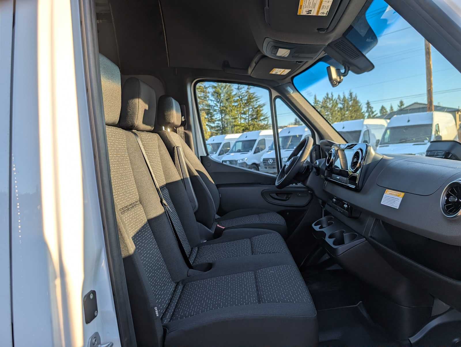 2026 Mercedes-Benz Sprinter 2500 Standard Roof I4 Diesel HO 144" RWD