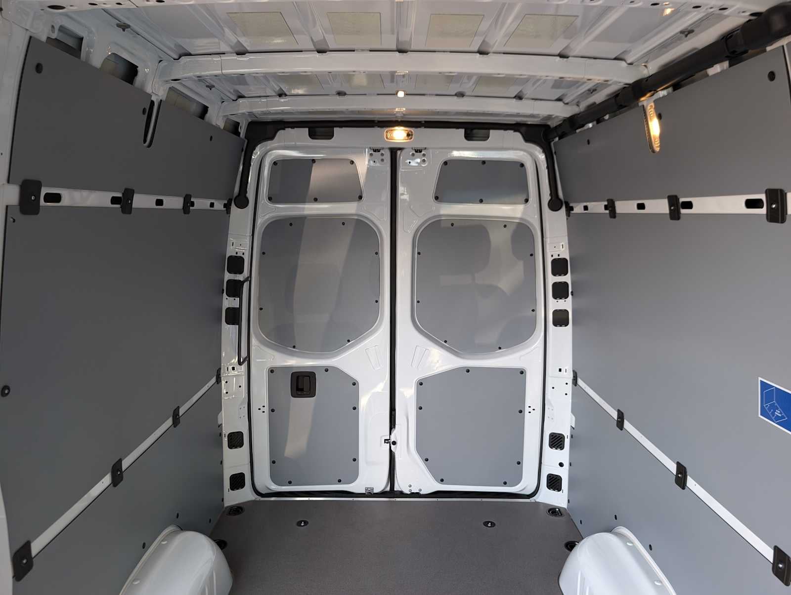 2025 Mercedes-Benz Sprinter 2500 Standard Roof I4 Diesel HO 144" AWD