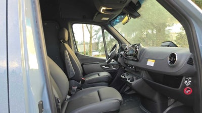 2026 Mercedes-Benz Sprinter 2500 Standard Roof I4 Diesel HO 144" AWD