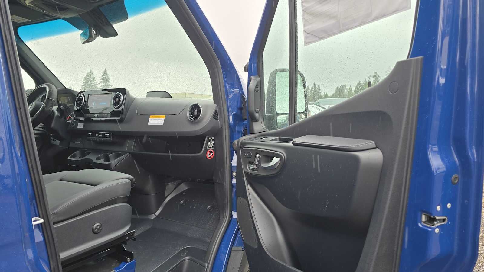 2026 Mercedes-Benz Sprinter 2500 Standard Roof I4 Diesel HO 144" AWD