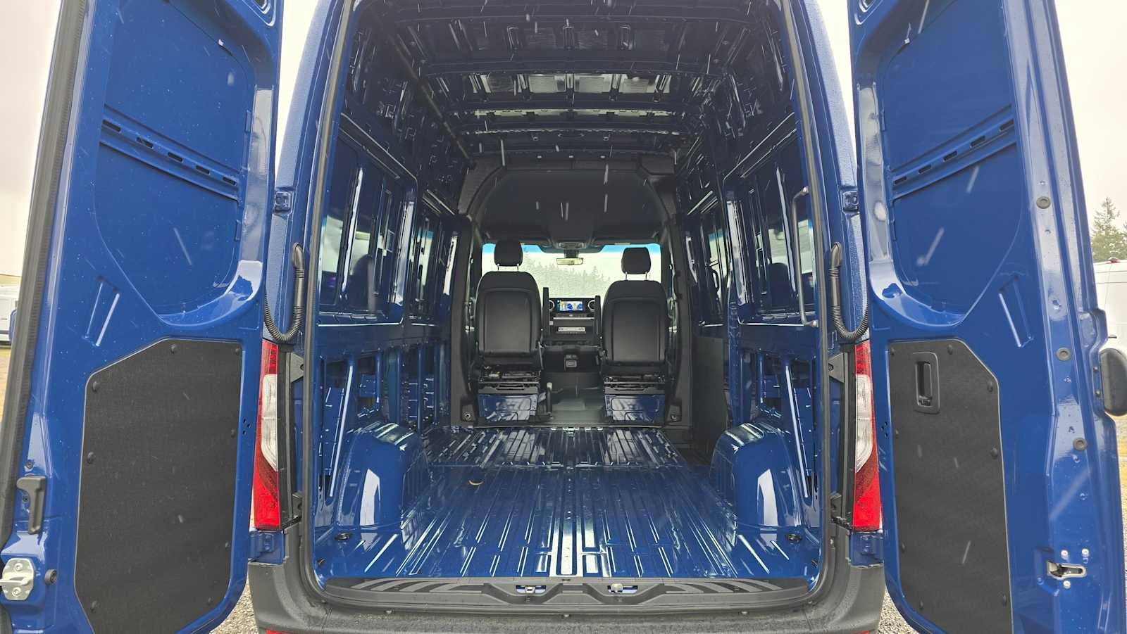 2026 Mercedes-Benz Sprinter 2500 Standard Roof I4 Diesel HO 144" AWD