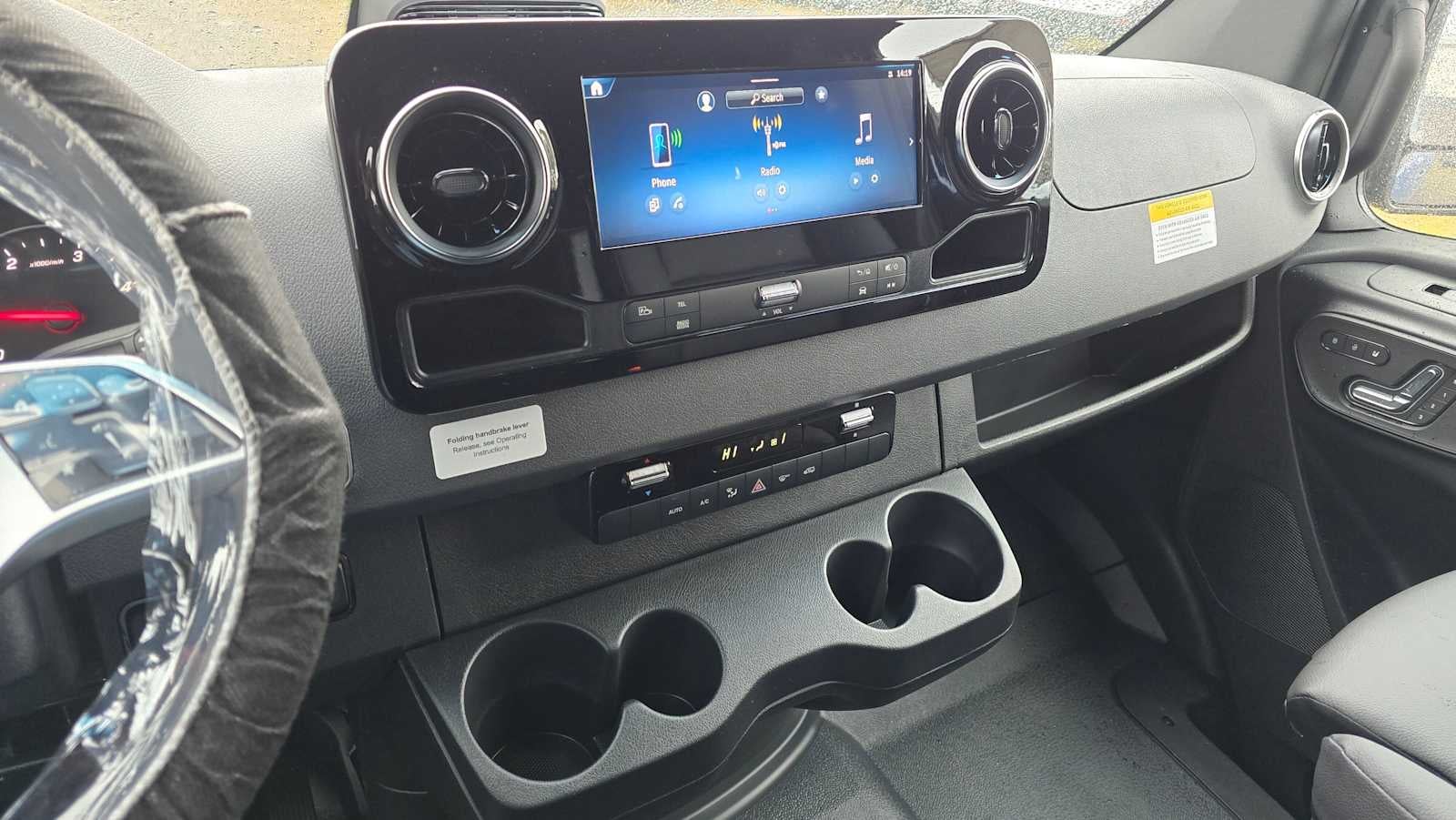 2026 Mercedes-Benz Sprinter 2500 Standard Roof I4 Diesel HO 144" AWD