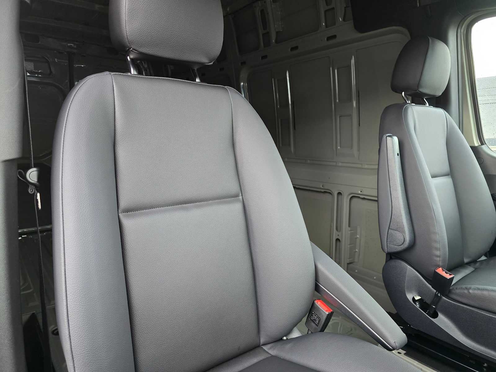 2026 Mercedes-Benz Sprinter 2500 Standard Roof I4 Diesel HO 144" AWD