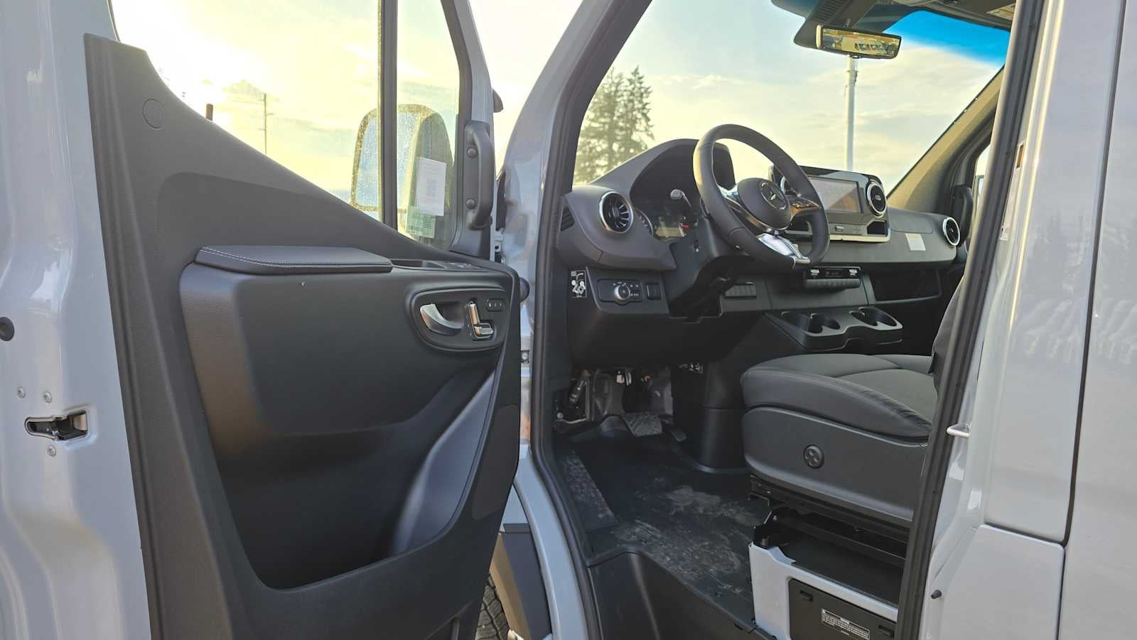 2026 Mercedes-Benz Sprinter 2500 Standard Roof I4 Diesel HO 144" AWD