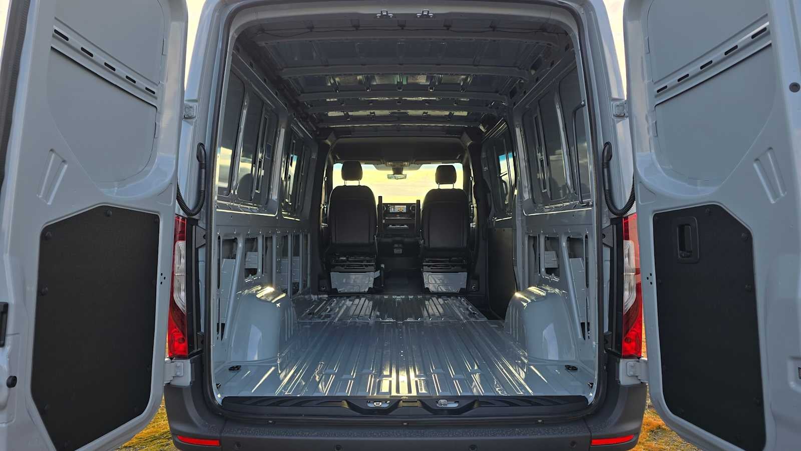 2026 Mercedes-Benz Sprinter 2500 Standard Roof I4 Diesel HO 144" AWD