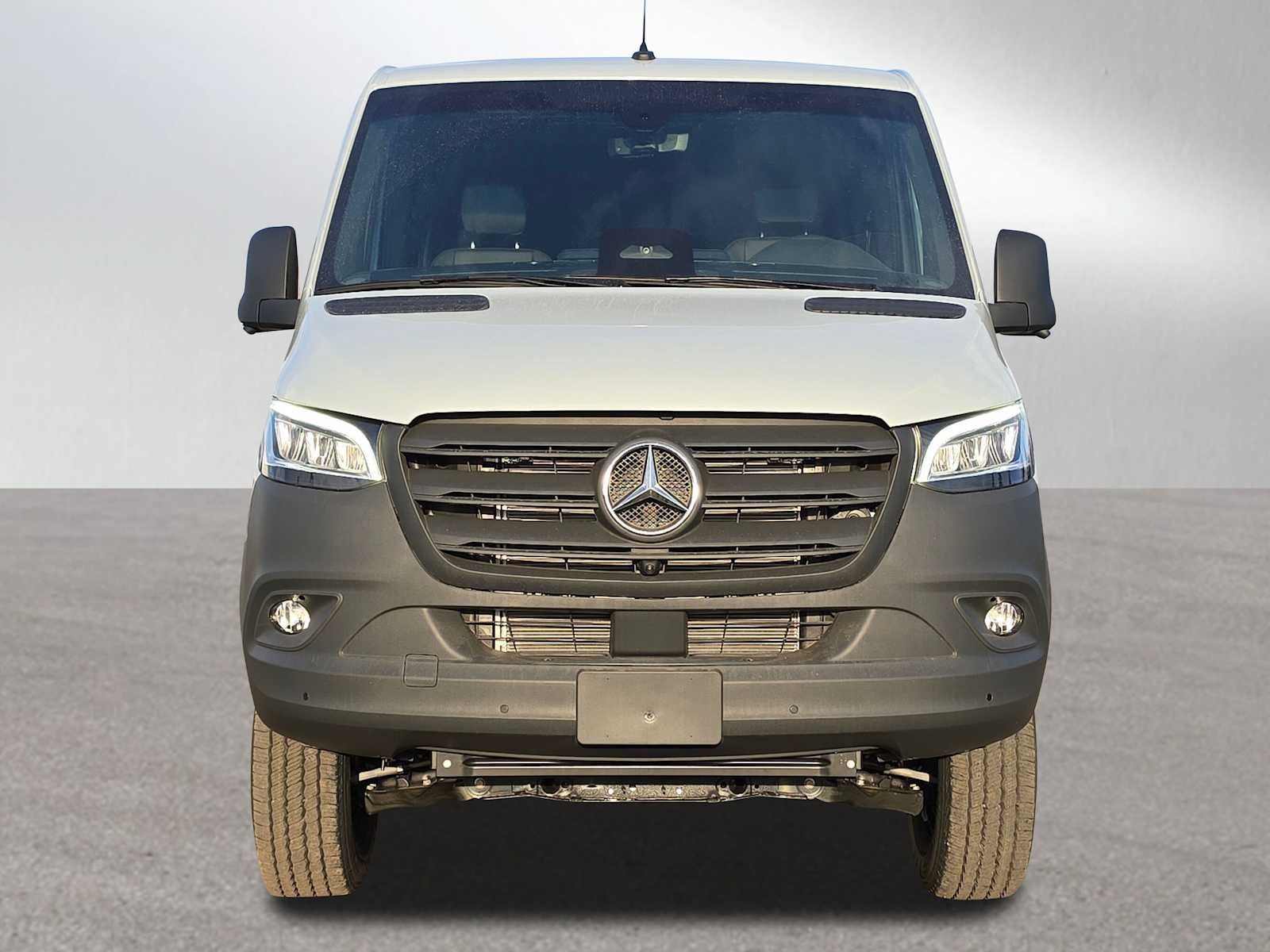 2026 Mercedes-Benz Sprinter 2500 Standard Roof I4 Diesel HO 144" AWD
