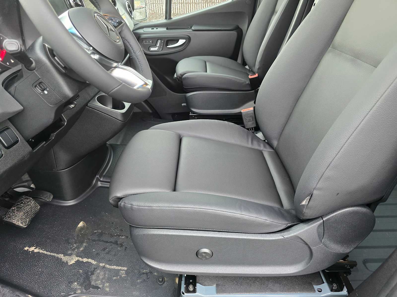 2026 Mercedes-Benz Sprinter 2500 Standard Roof I4 Diesel HO 144" AWD