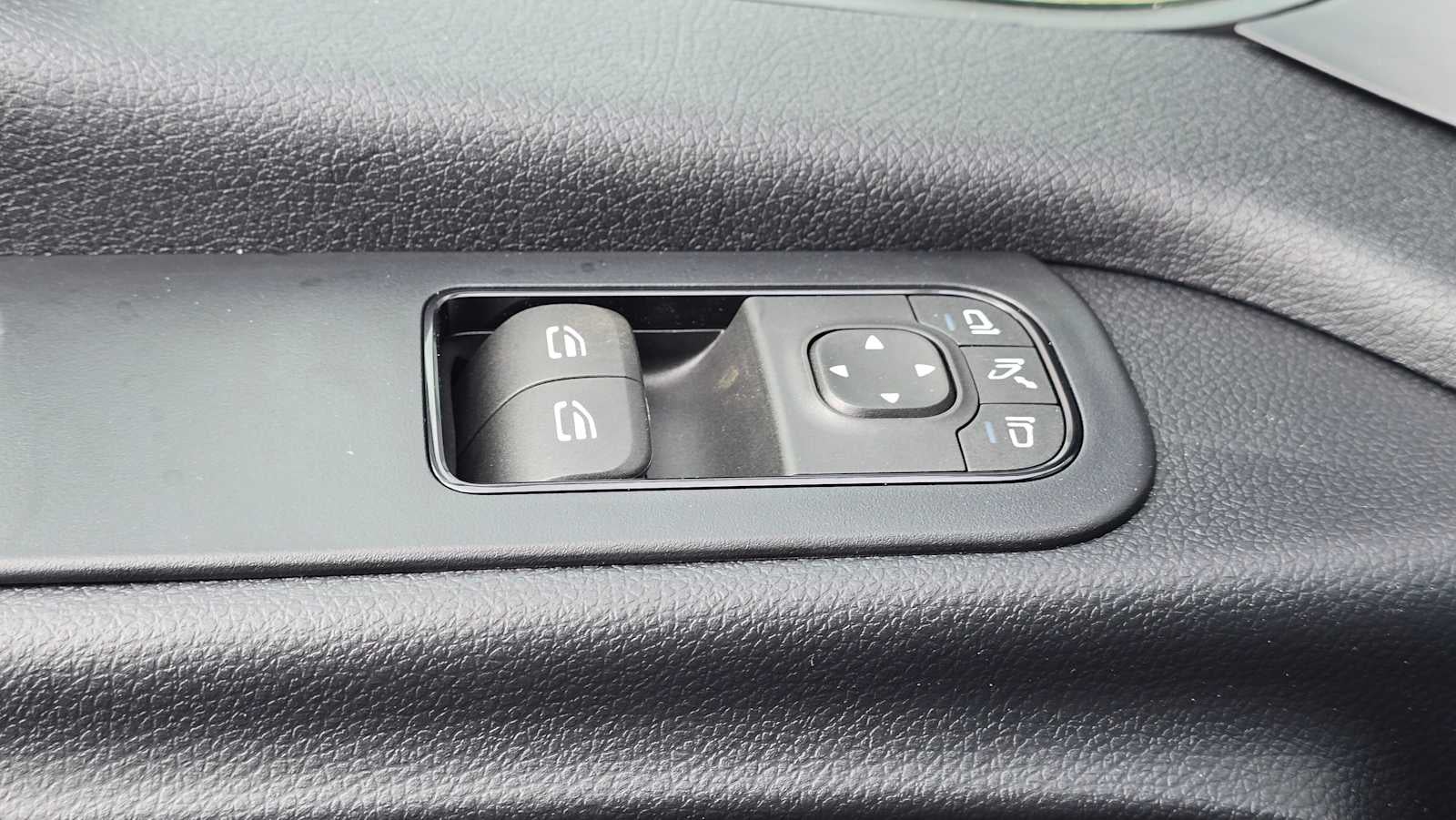 2026 Mercedes-Benz Sprinter 2500 Standard Roof I4 Diesel HO 144" AWD