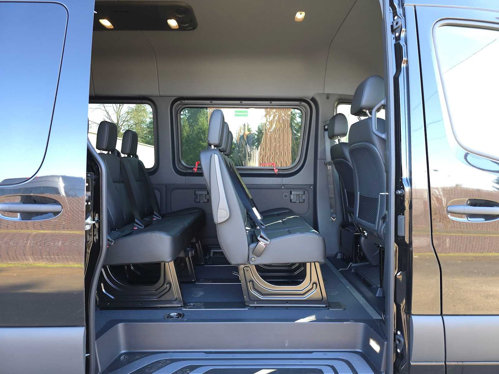 2025 Mercedes-Benz Sprinter 2500 Standard Roof I4 Diesel 144" RWD