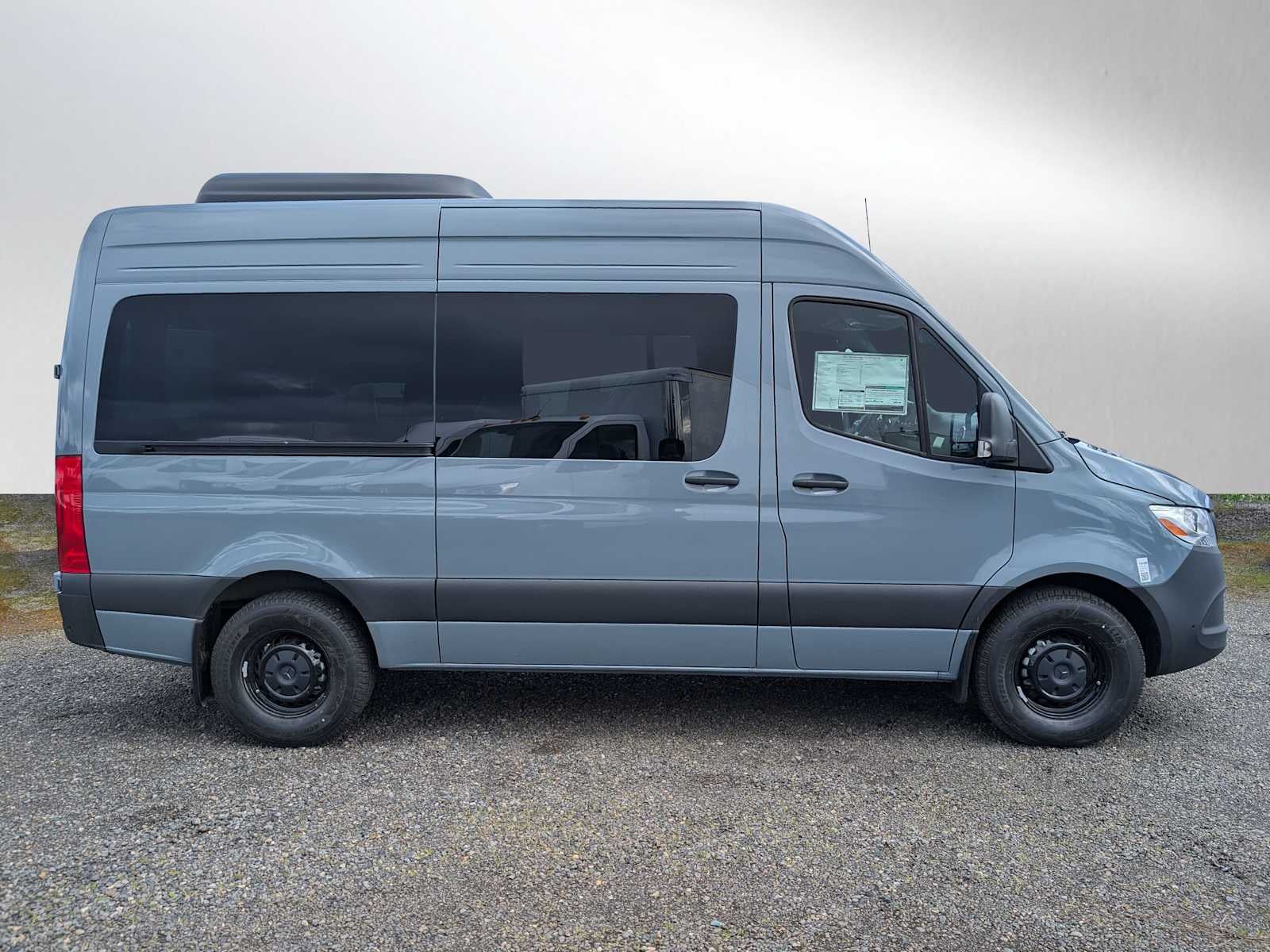 2025 Mercedes-Benz Sprinter 2500 Standard Roof I4 Diesel 144" RWD