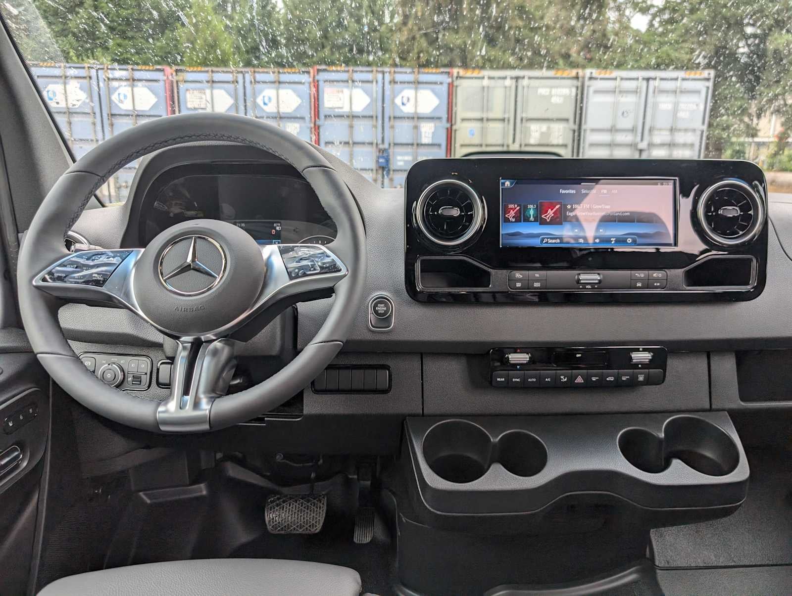 2025 Mercedes-Benz Sprinter 2500 Standard Roof I4 Diesel 144" RWD