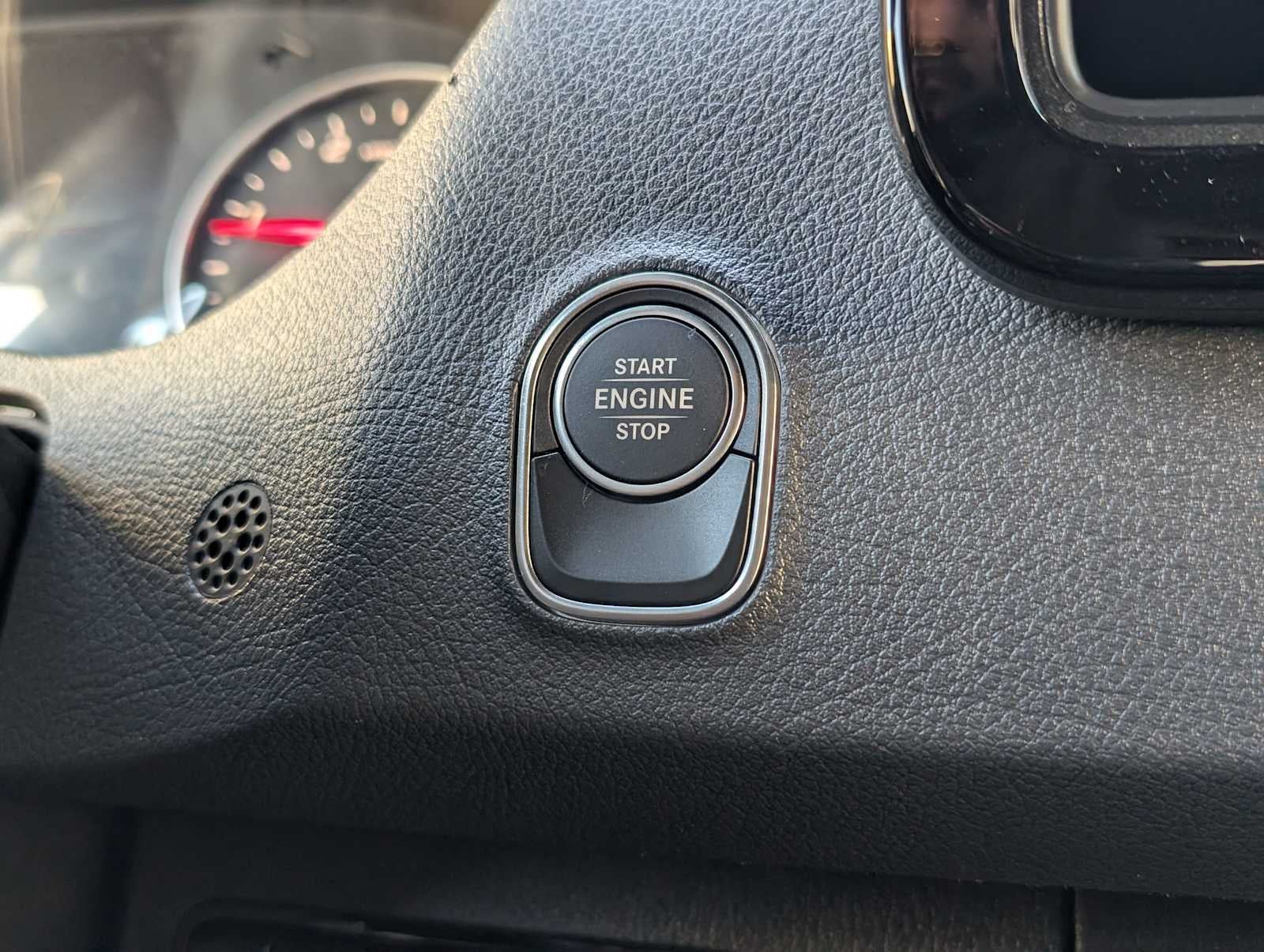 2025 Mercedes-Benz Sprinter 2500 Standard Roof I4 Diesel 144" RWD