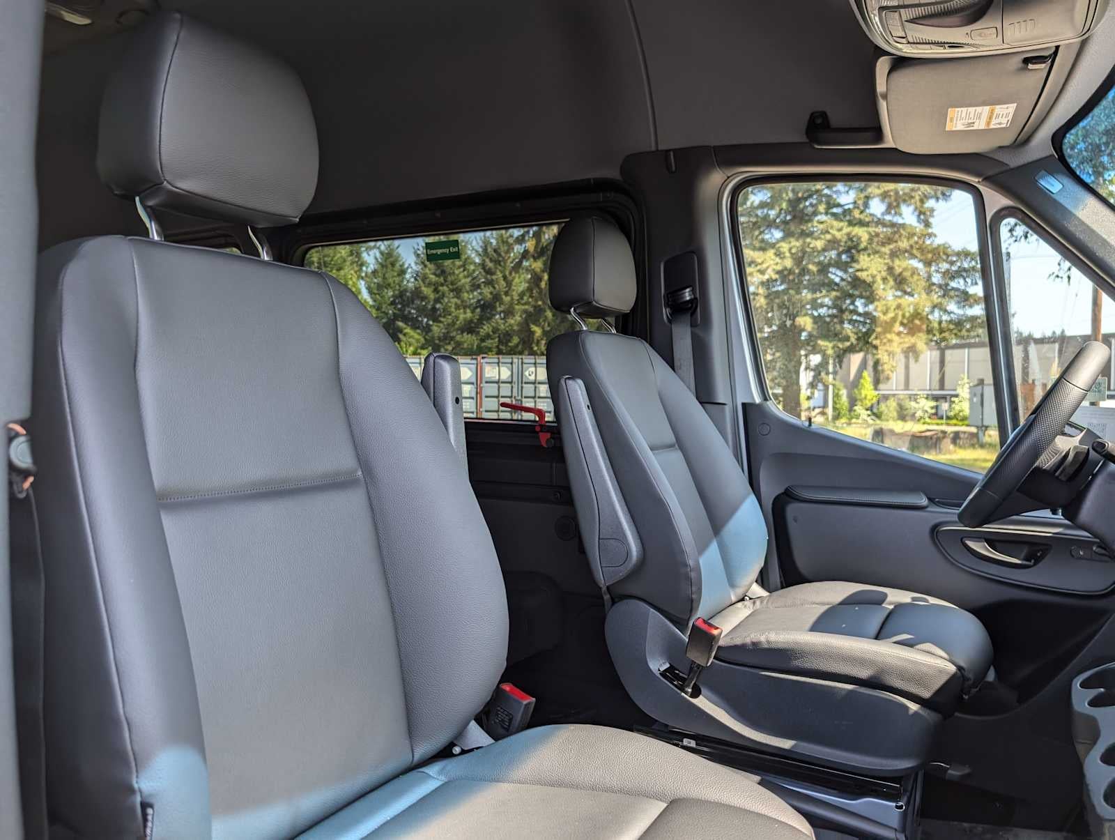 2025 Mercedes-Benz Sprinter 2500 High Roof I4 Diesel 170" RWD