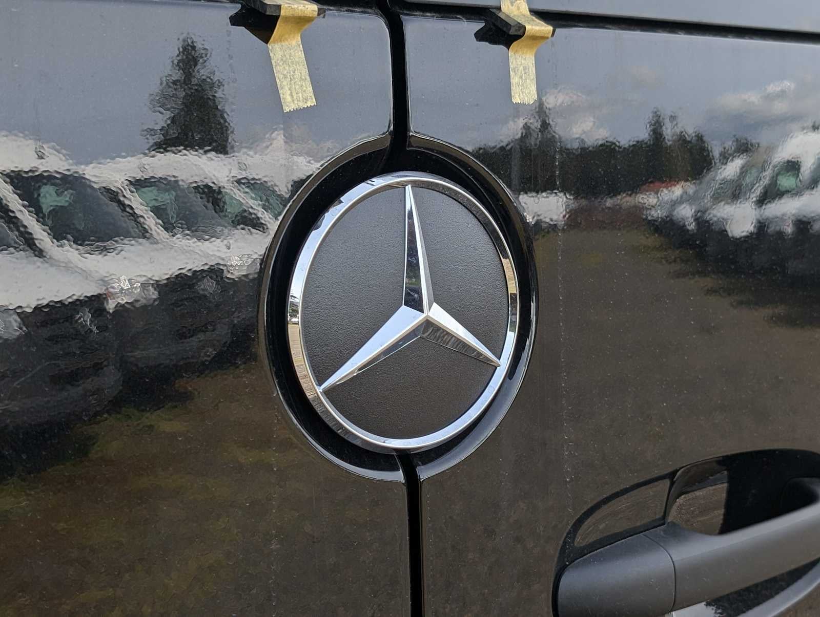 2025 Mercedes-Benz Sprinter 2500 Standard Roof I4 Diesel HO 144" RWD