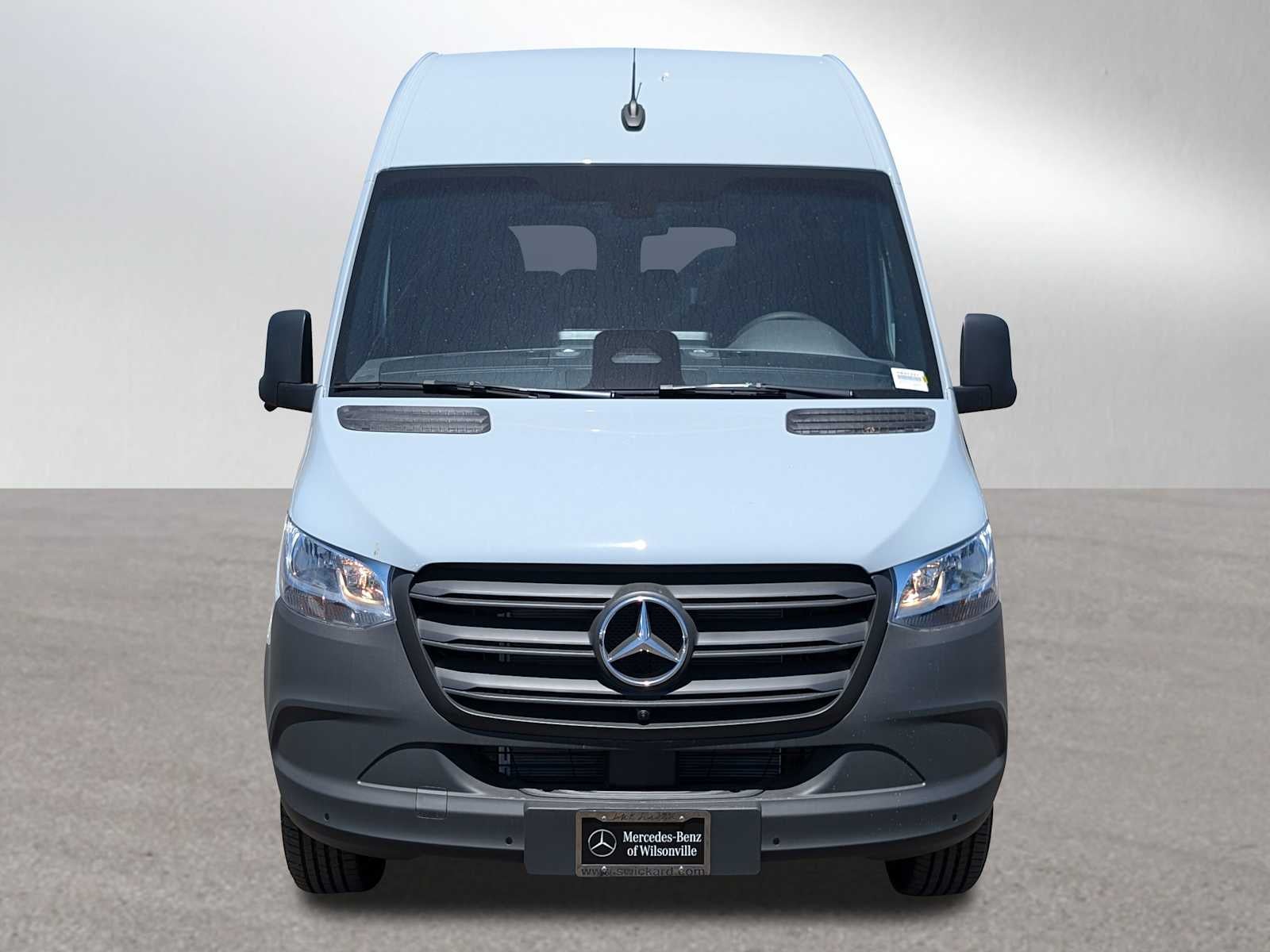 2025 Mercedes-Benz Sprinter 2500 Standard Roof I4 Diesel HO 144" RWD